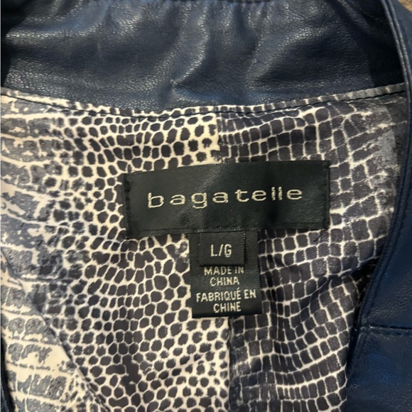 Women’s large Bagatelle blue leather jacket - Picture 2 of 5